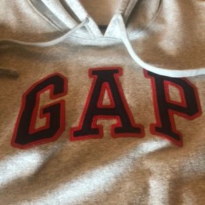 Men’s gap XXlarge gray hoodie with soft fleece inside front pockets